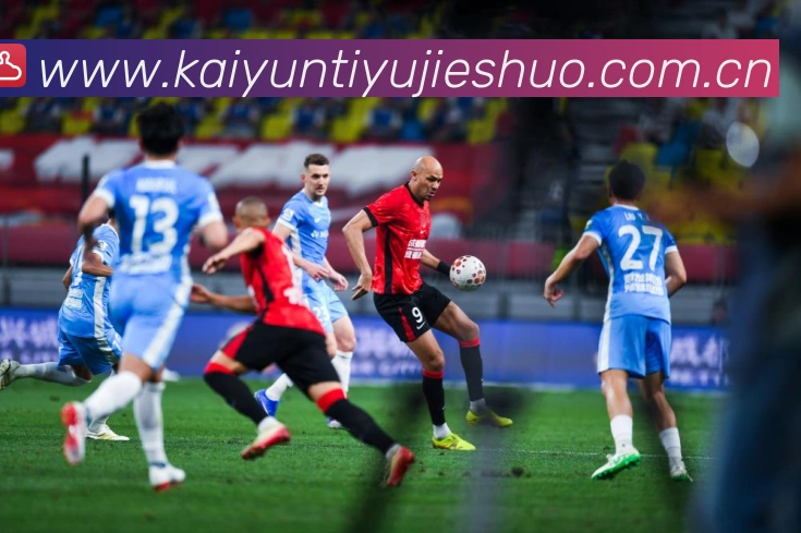 亚尔莫连科足球生涯全景解析从乌克兰天才边锋到国家队传奇核心之路-深度解析 亚尔莫连科足球生涯全景解析从乌克兰天才边锋到国家队传奇核心之路-深度解析